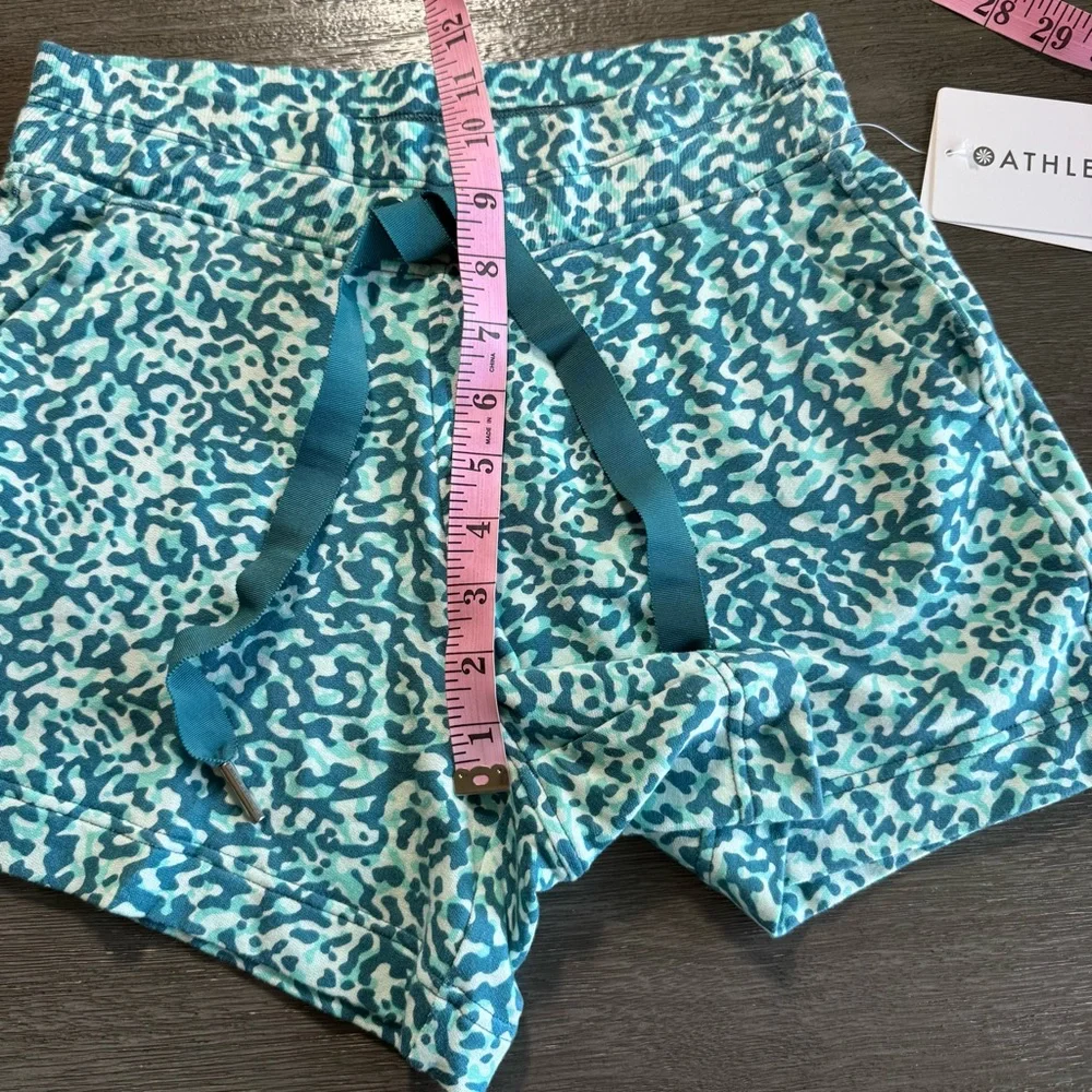 NWT Athleta Balance 4” Shortie Blue Teal White XS